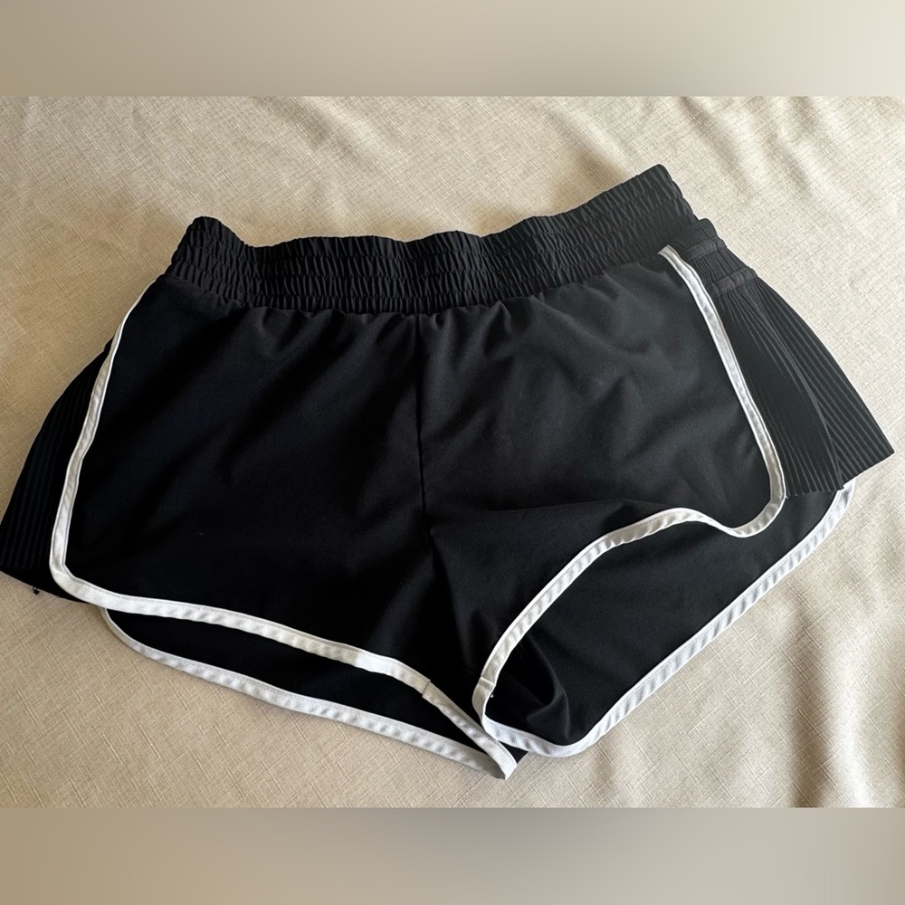 All In Motion Black Athletic Shorts Pleated Side Size L